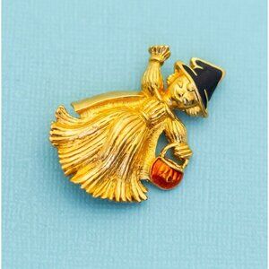 Vintage Gold Tone Halloween Witch Brooch by Avon - E8